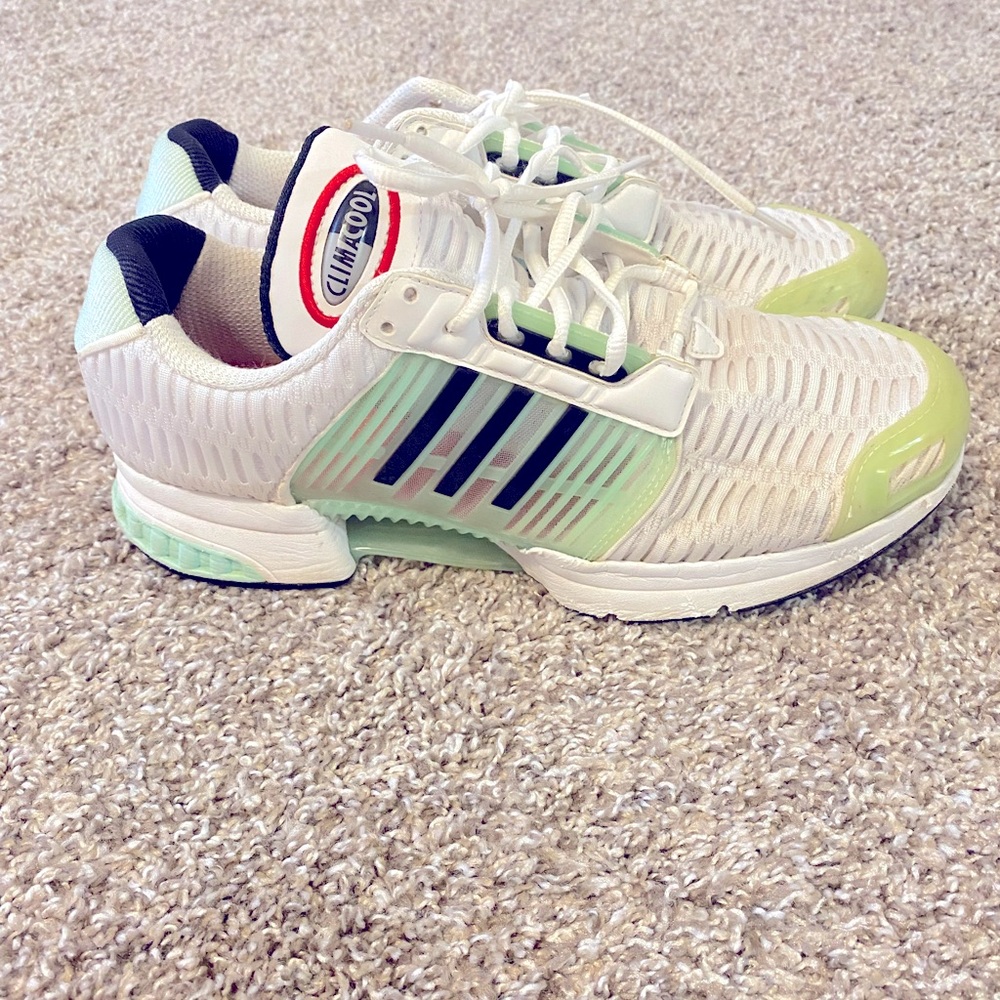 Adidas CLIMACOOL tennis shoes. Size 10.5, EUC